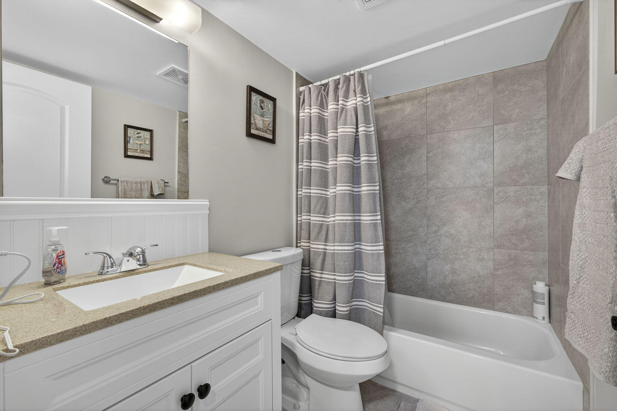 150 Pineview #L7 Jupiter, FL 33469