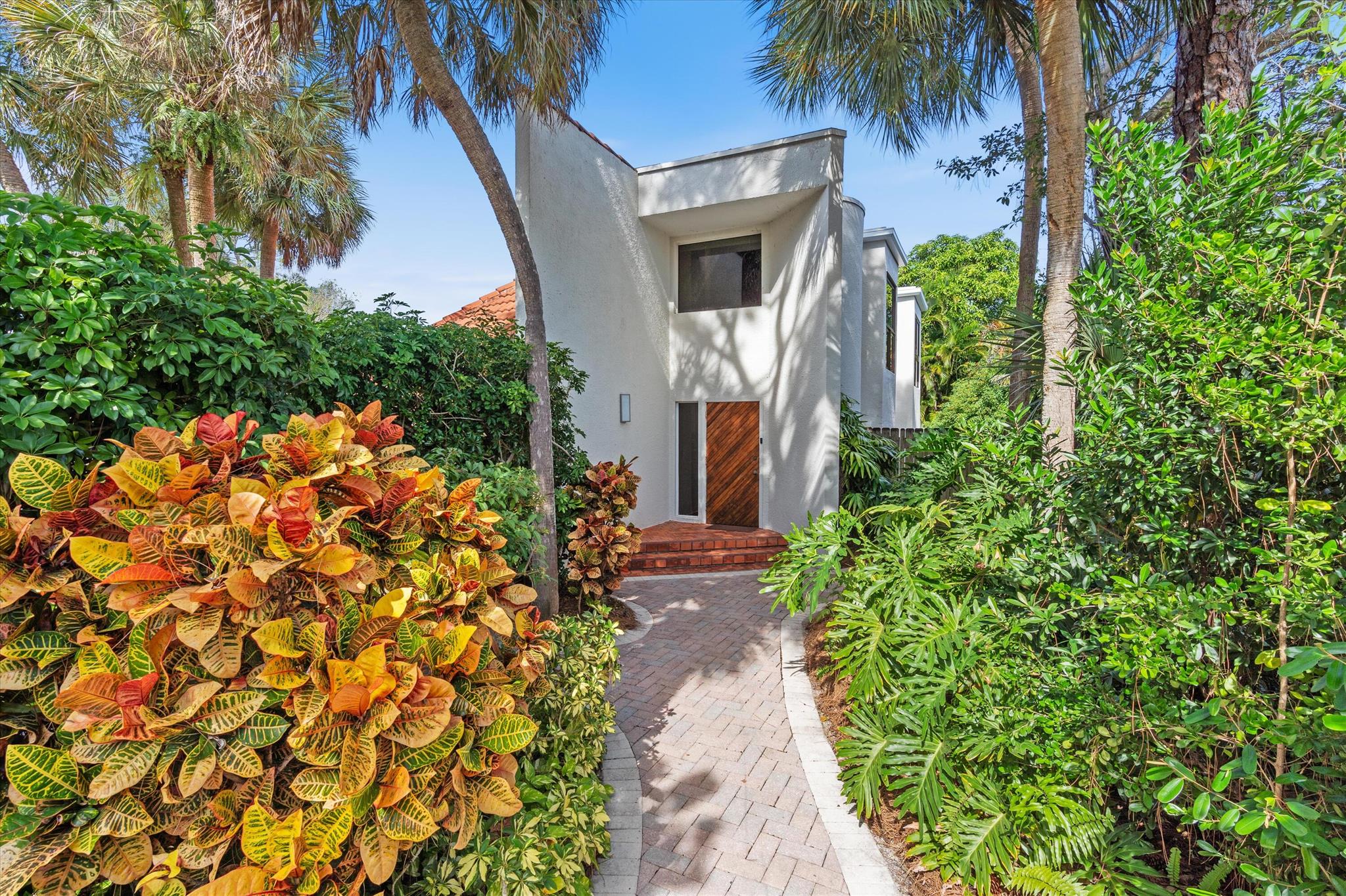 815 Tangerine Way Delray Beach, FL 33483