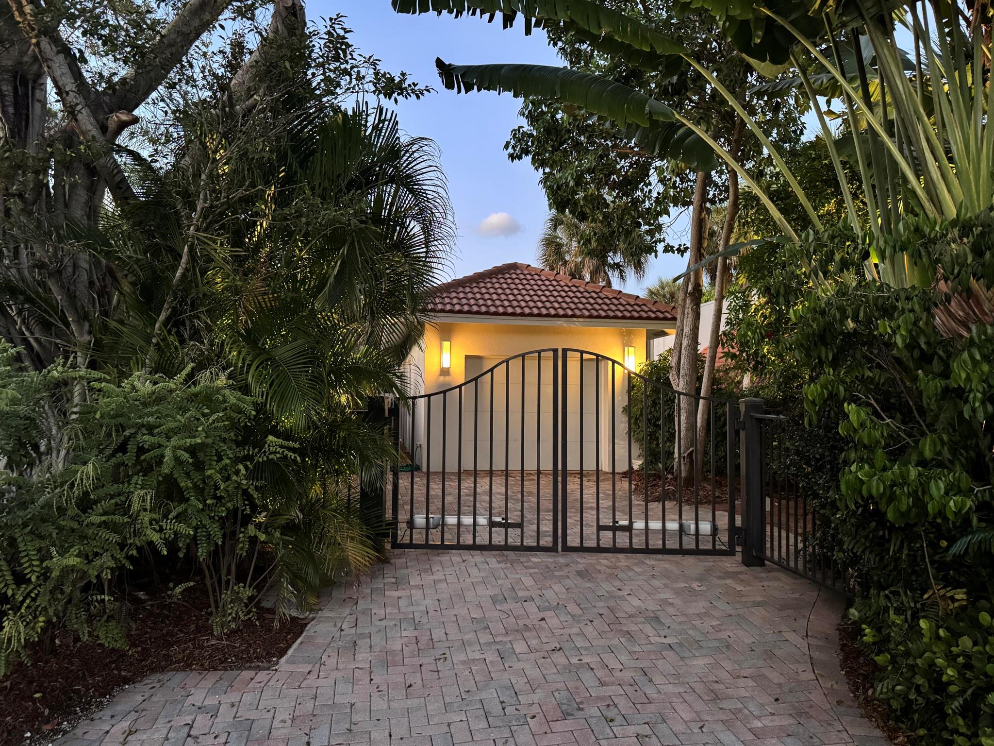 815 Tangerine Way Delray Beach, FL 33483
