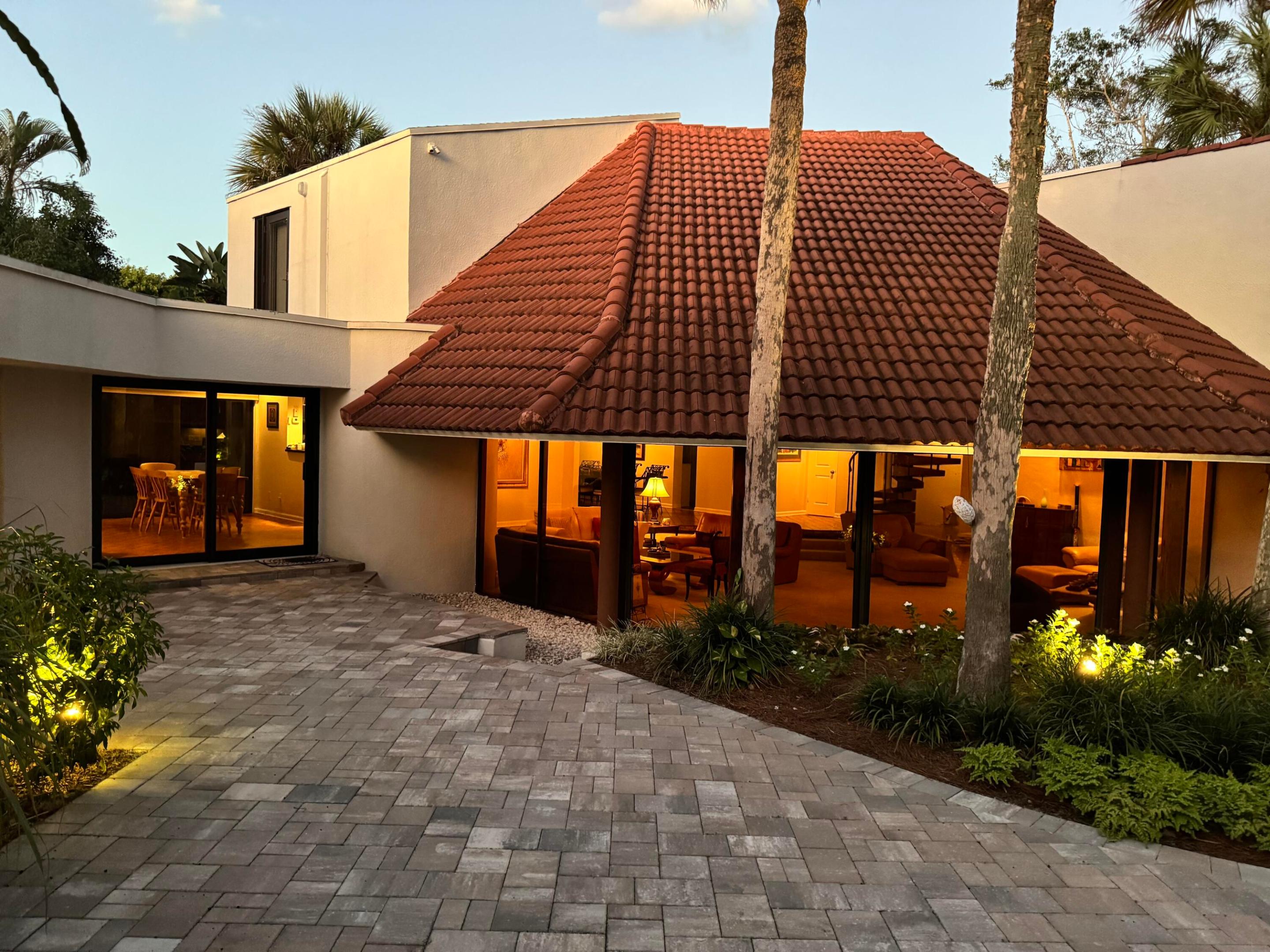 815 Tangerine Delray Beach, FL 33483
