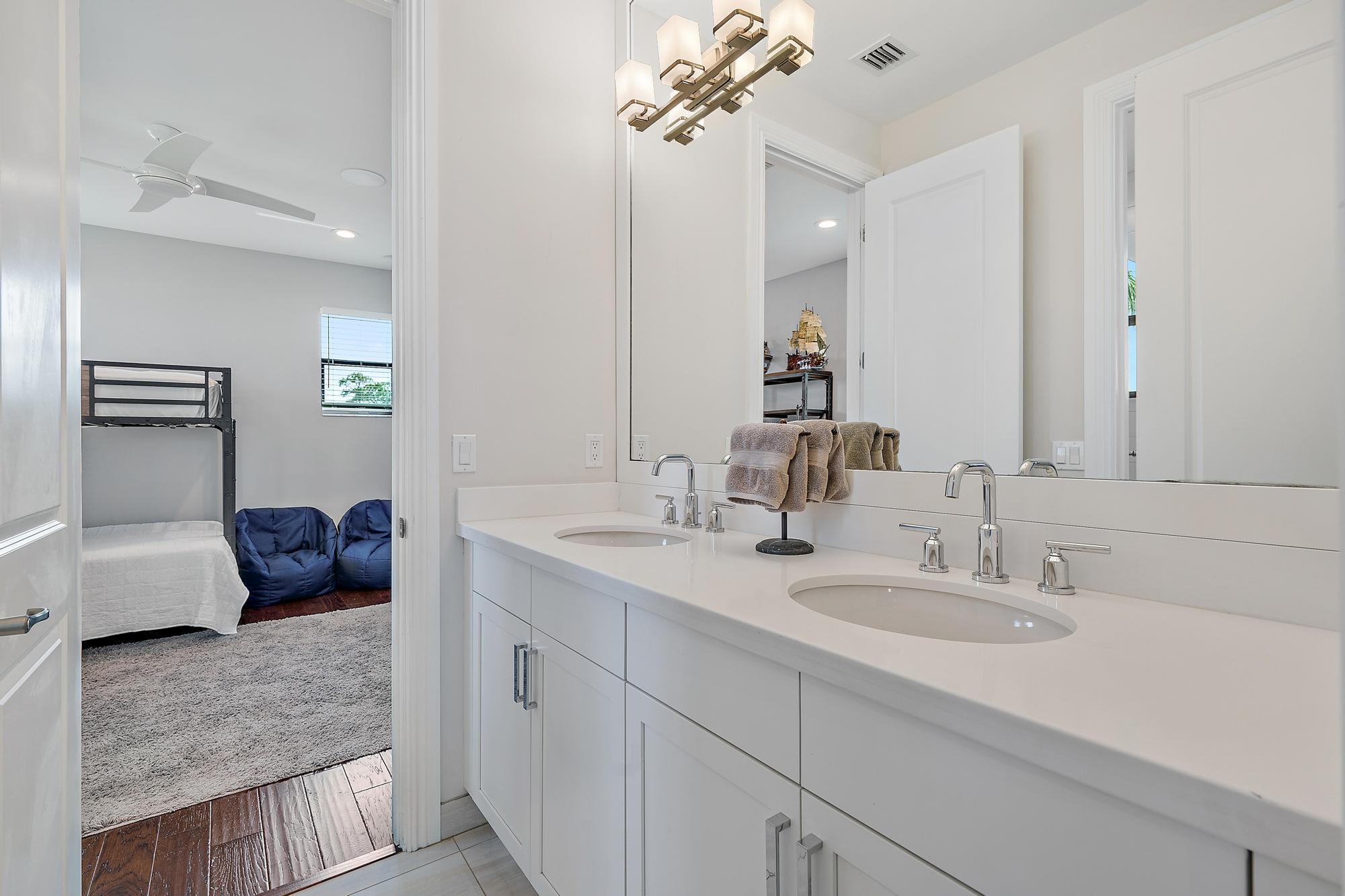 8164 SE Old Plantation Cir Jupiter, FL 33458