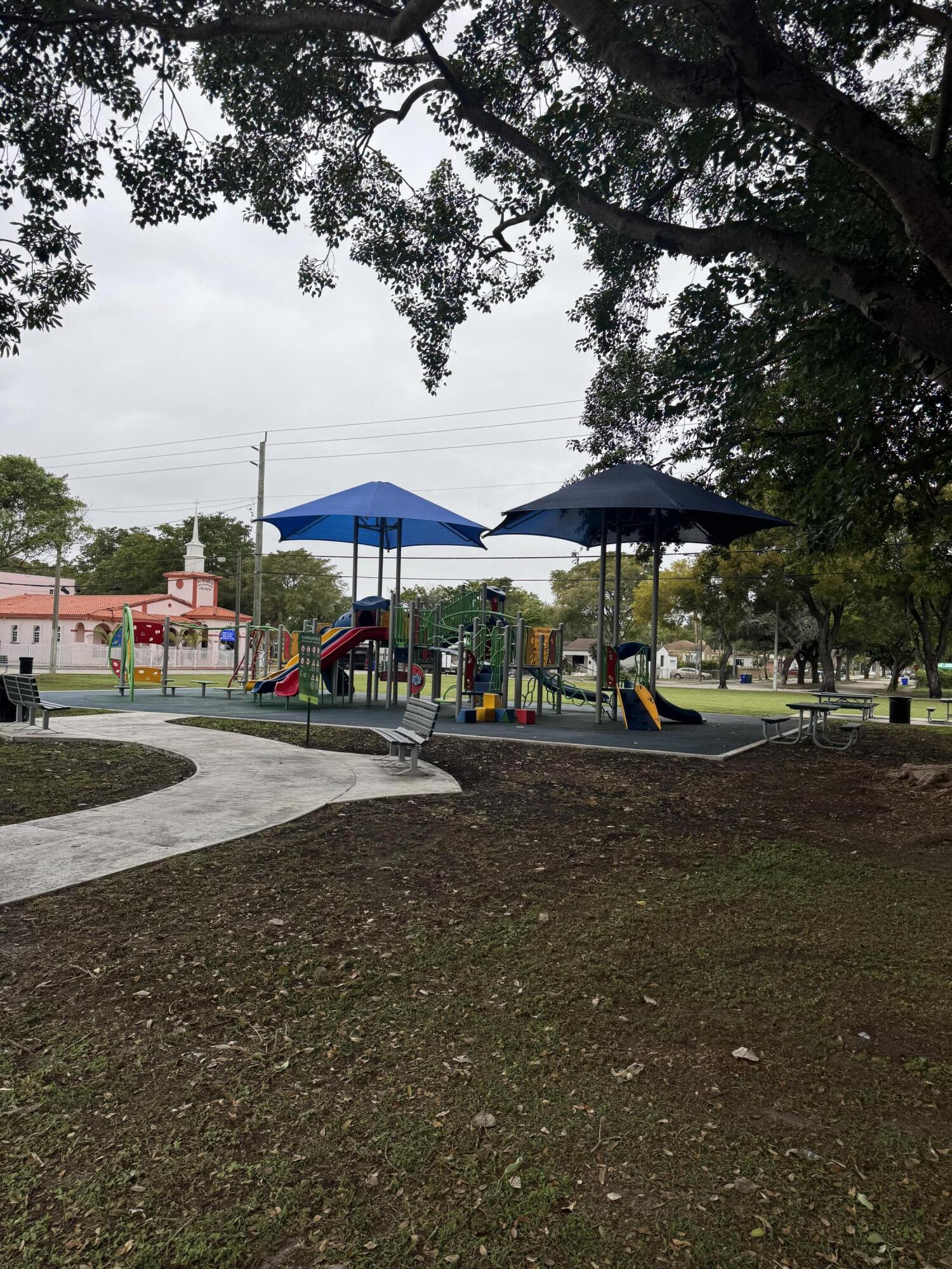 1017 NW 47th St Miami, FL 33127