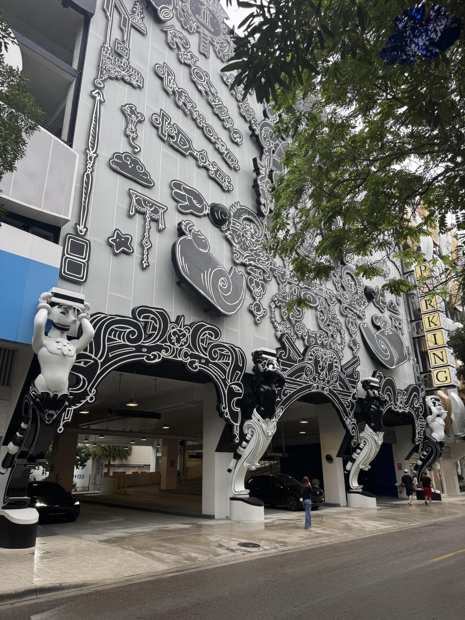 1017 NW 47th St Miami, FL 33127