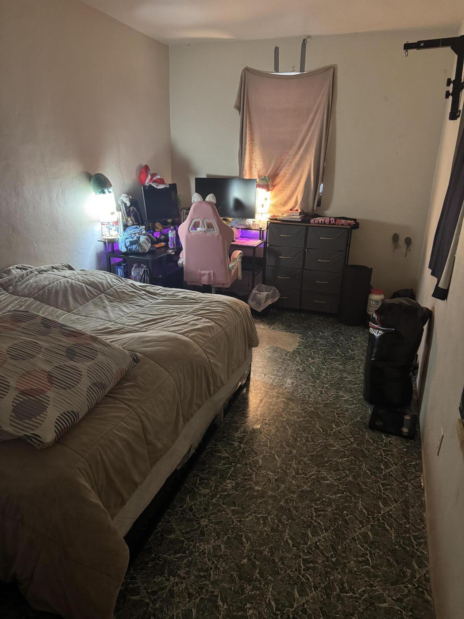 1017 NW 47th St Miami, FL 33127