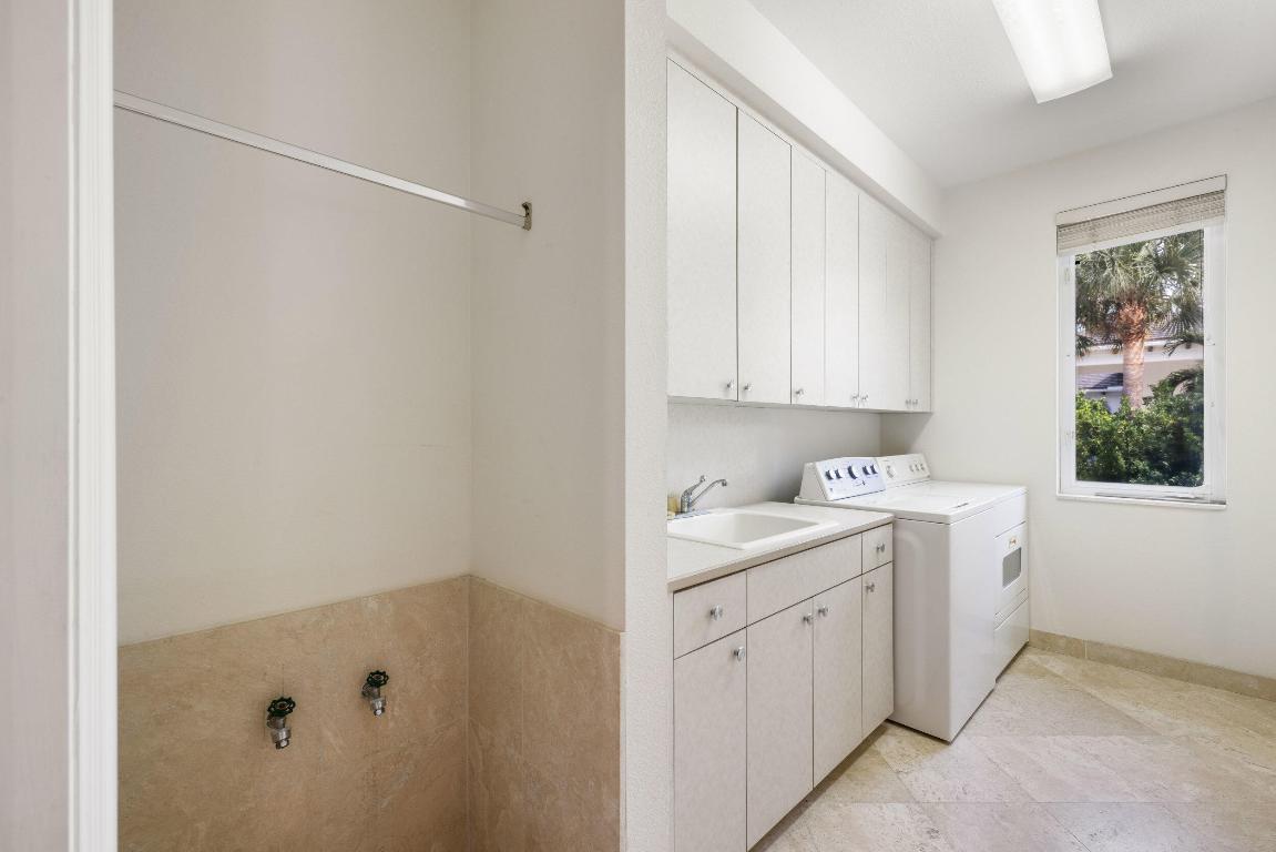 12312 Channel North Palm Beach, FL 33408