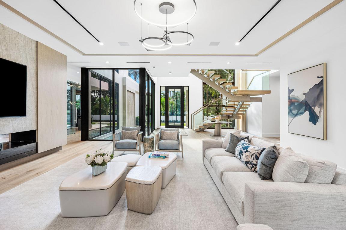 481 Thatch Palm Boca Raton, FL 33432