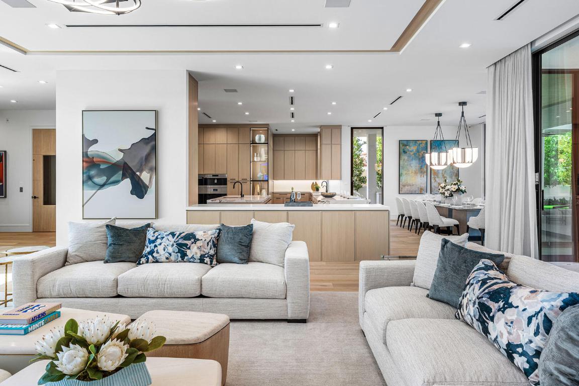 481 Thatch Palm Boca Raton, FL 33432