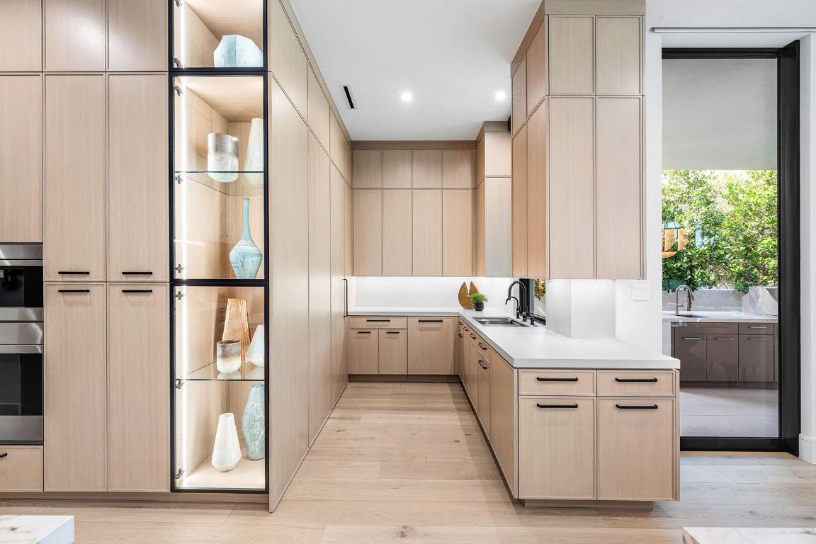 481 Thatch Palm Boca Raton, FL 33432