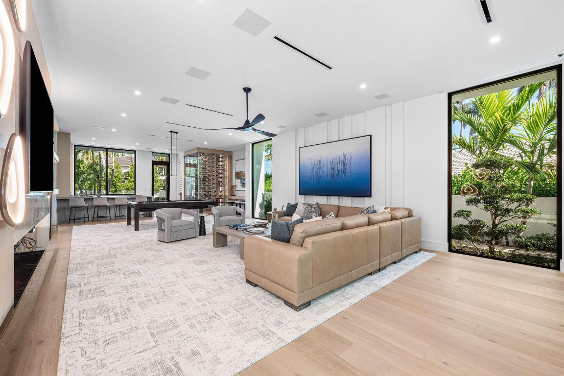 481 Thatch Palm Boca Raton, FL 33432