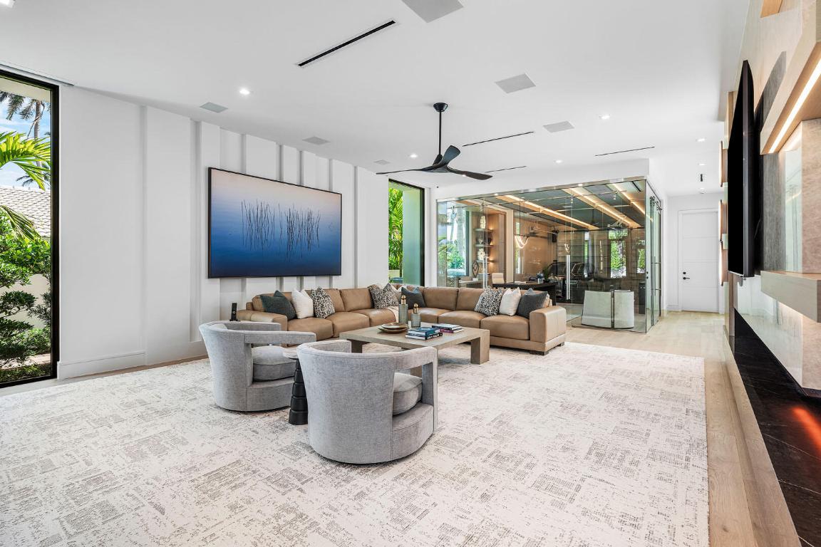 481 Thatch Palm Boca Raton, FL 33432