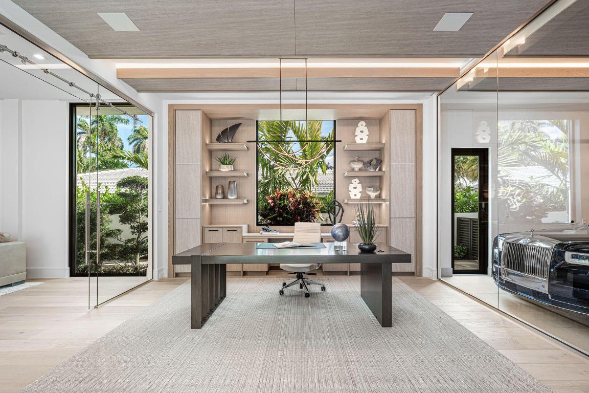 481 Thatch Palm Boca Raton, FL 33432