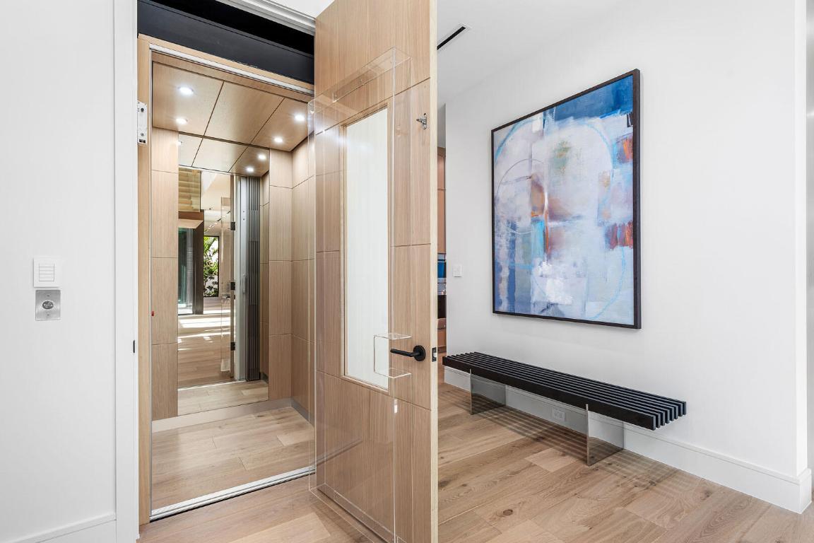 481 Thatch Palm Boca Raton, FL 33432