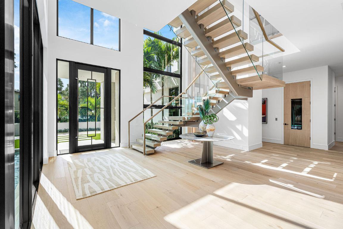 481 Thatch Palm Boca Raton, FL 33432