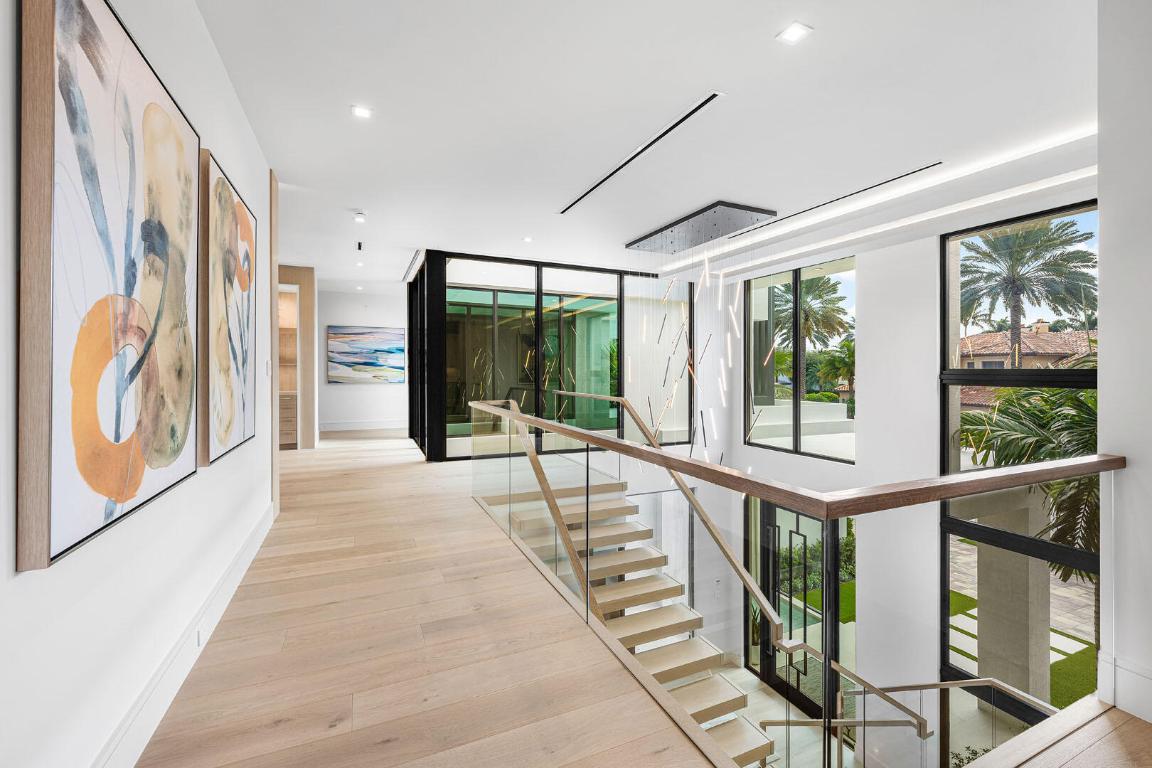 481 Thatch Palm Boca Raton, FL 33432