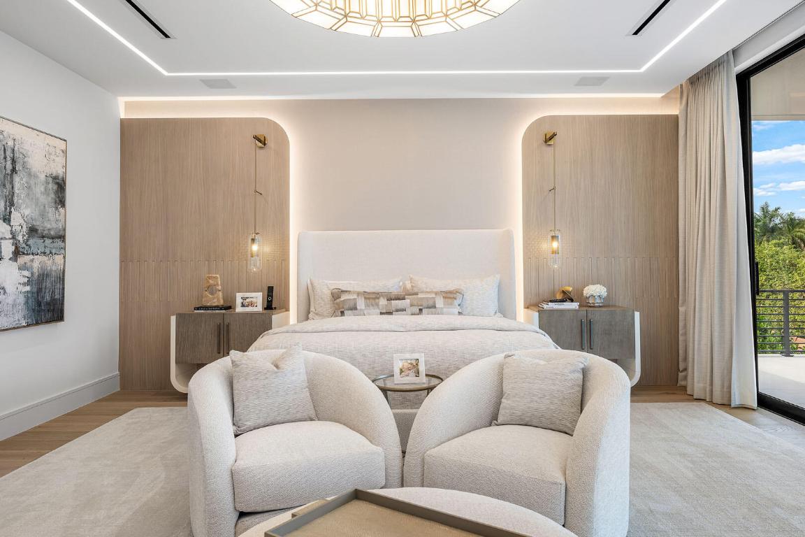 481 Thatch Palm Boca Raton, FL 33432