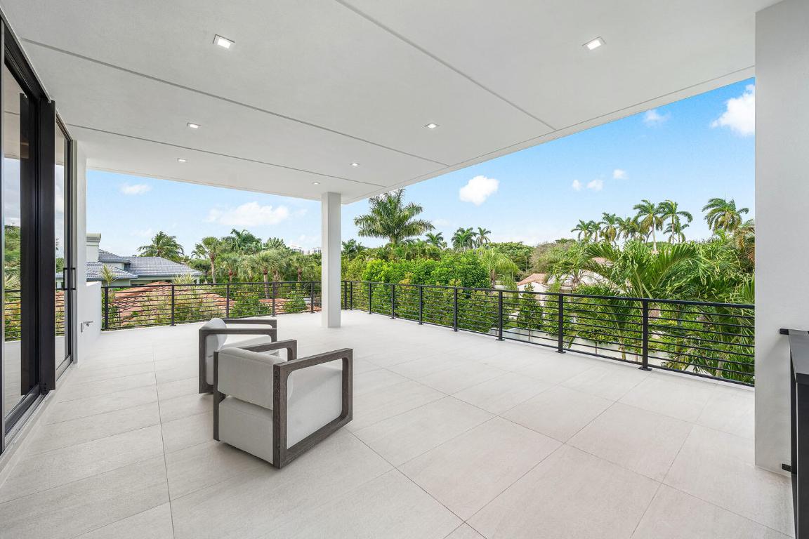 481 Thatch Palm Boca Raton, FL 33432