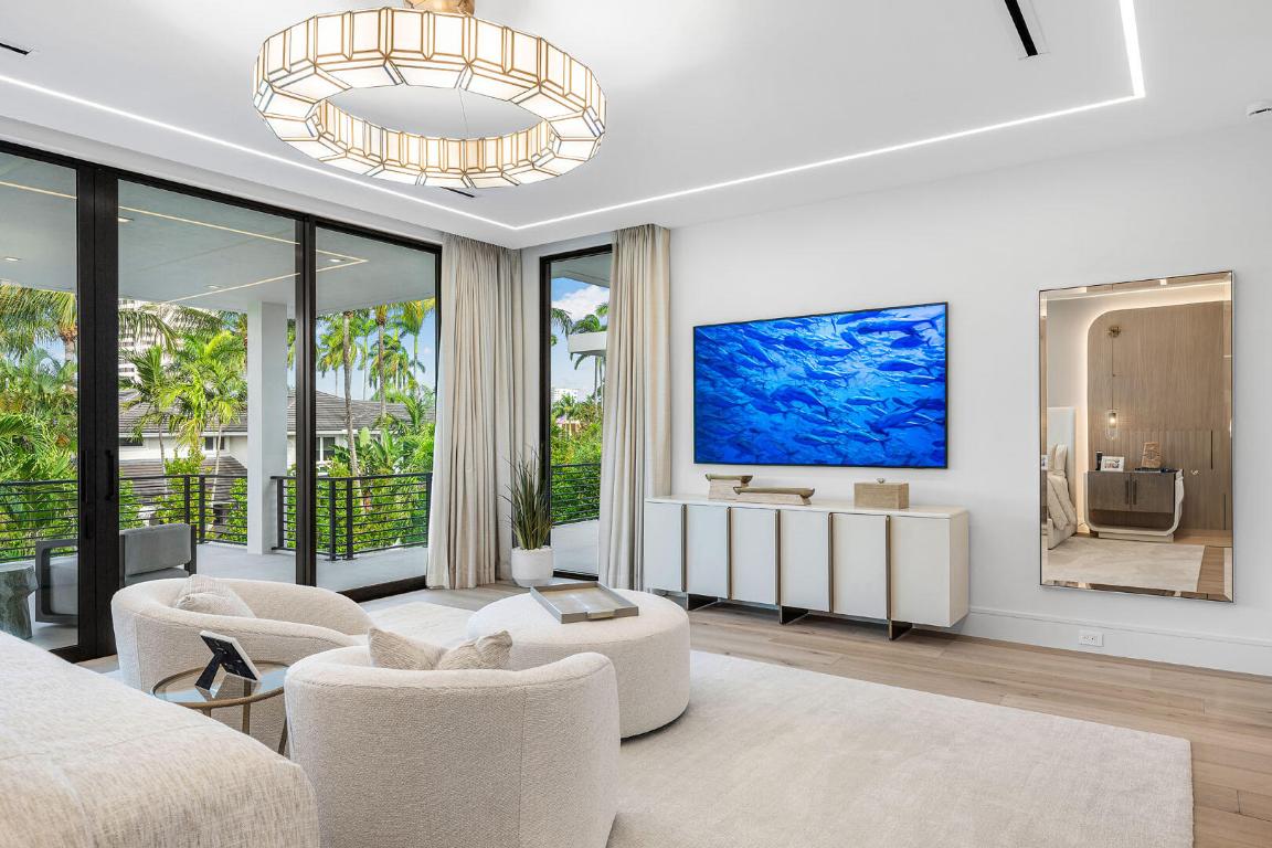 481 Thatch Palm Boca Raton, FL 33432