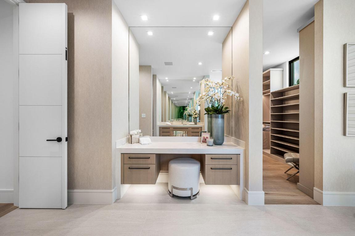 481 Thatch Palm Boca Raton, FL 33432