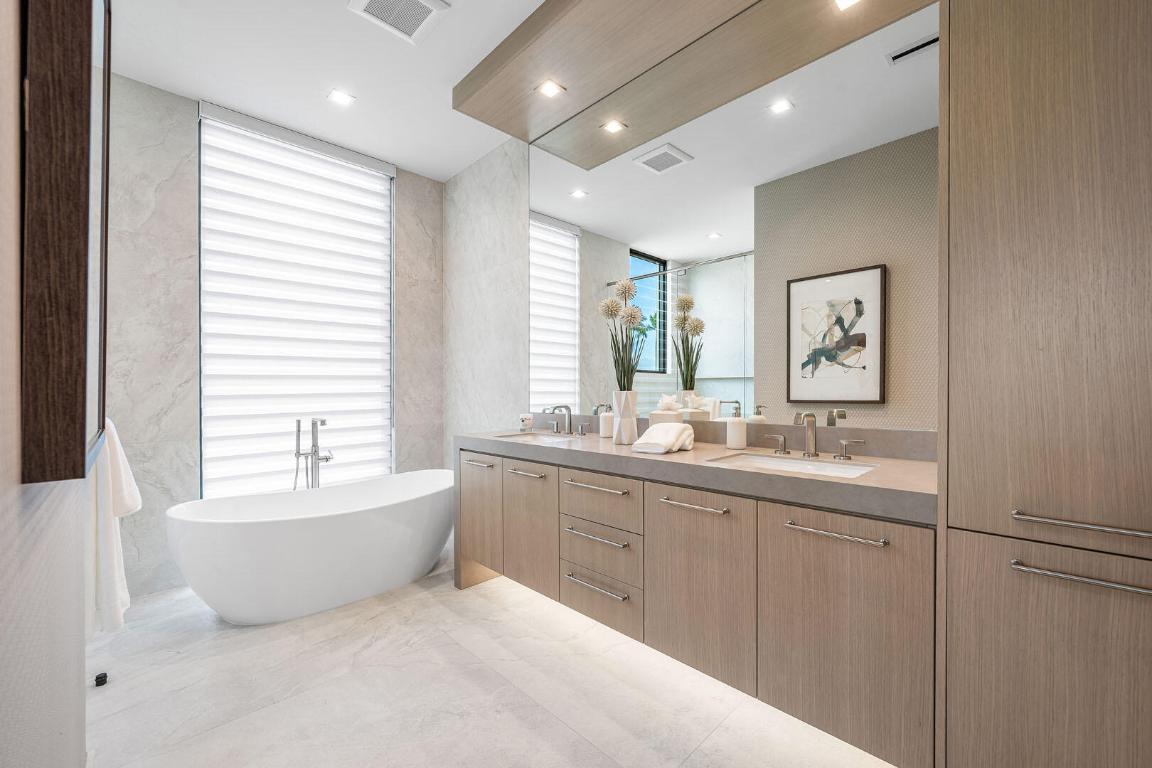 481 Thatch Palm Boca Raton, FL 33432