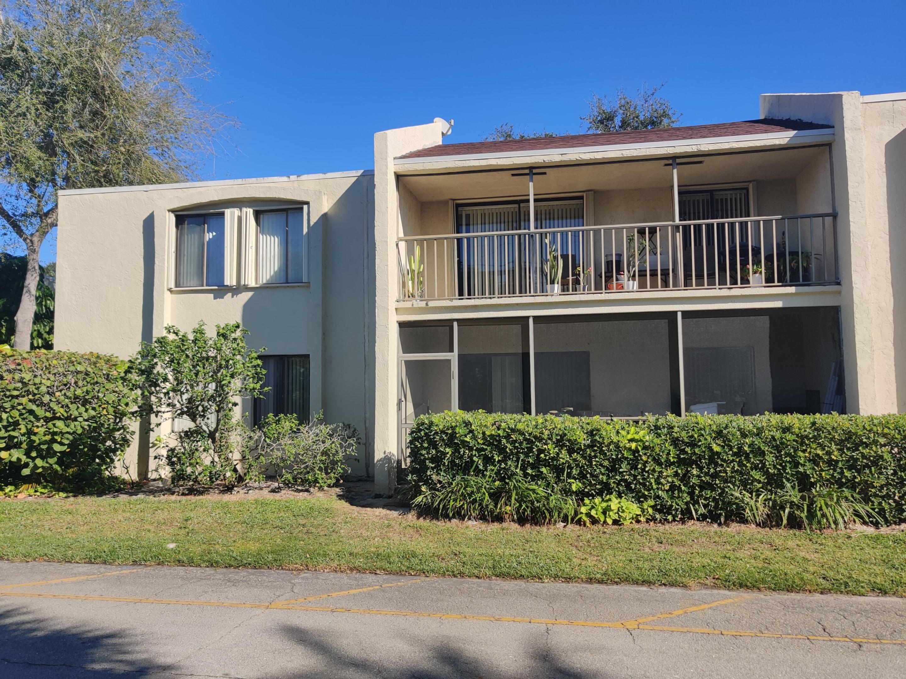 150 Pineview #E4 Jupiter, FL 33469