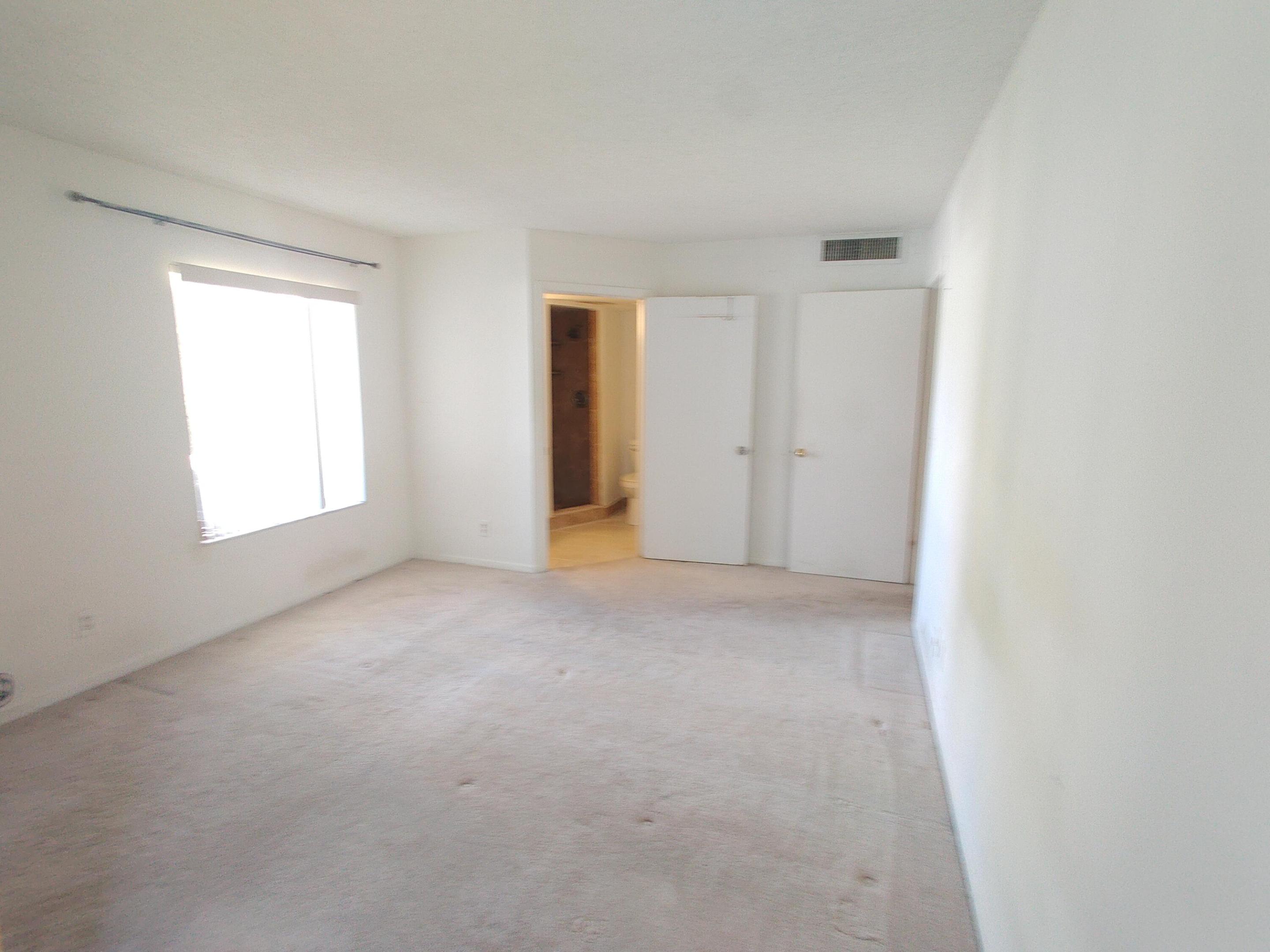 150 Pineview #E4 Jupiter, FL 33469