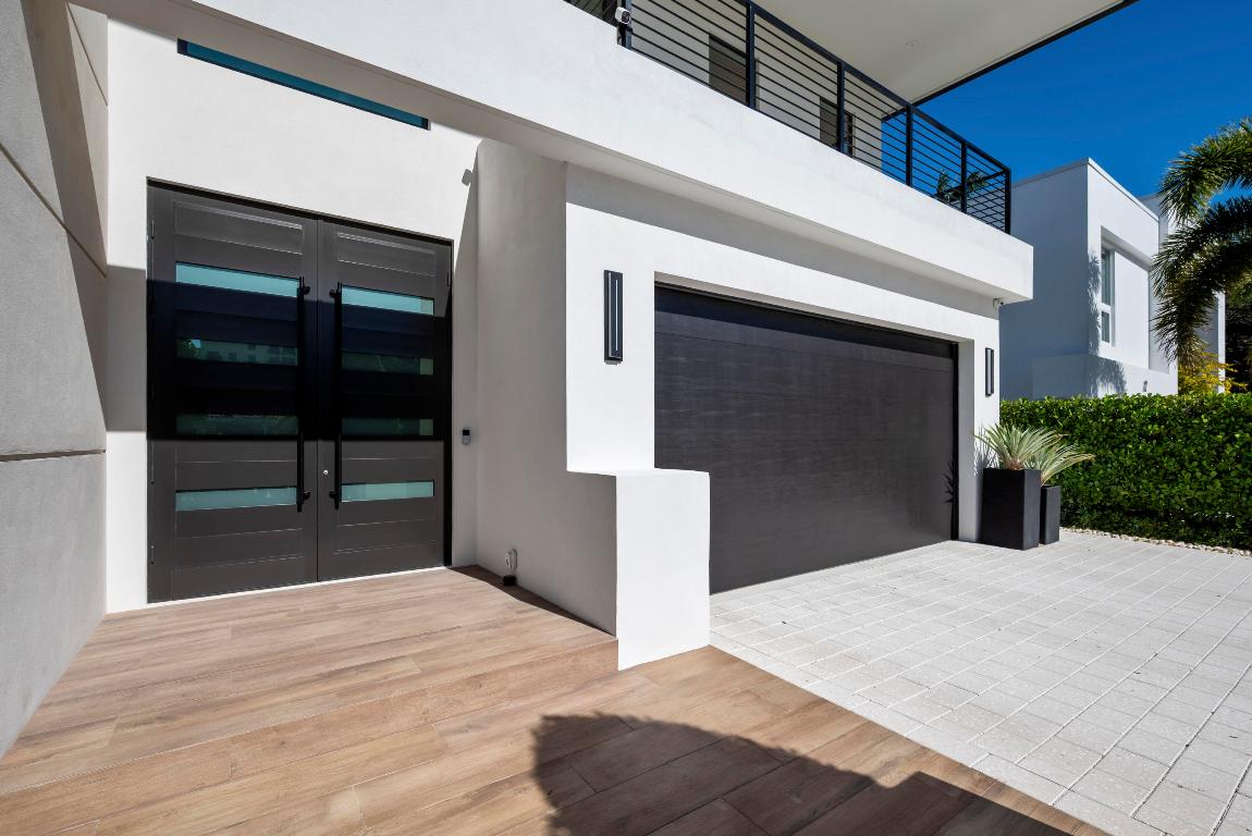 401 NE 2nd Boca Raton, FL 33432