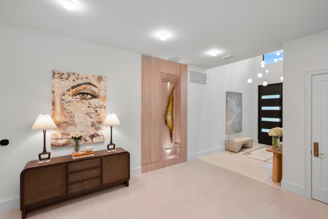 401 NE 2nd Boca Raton, FL 33432