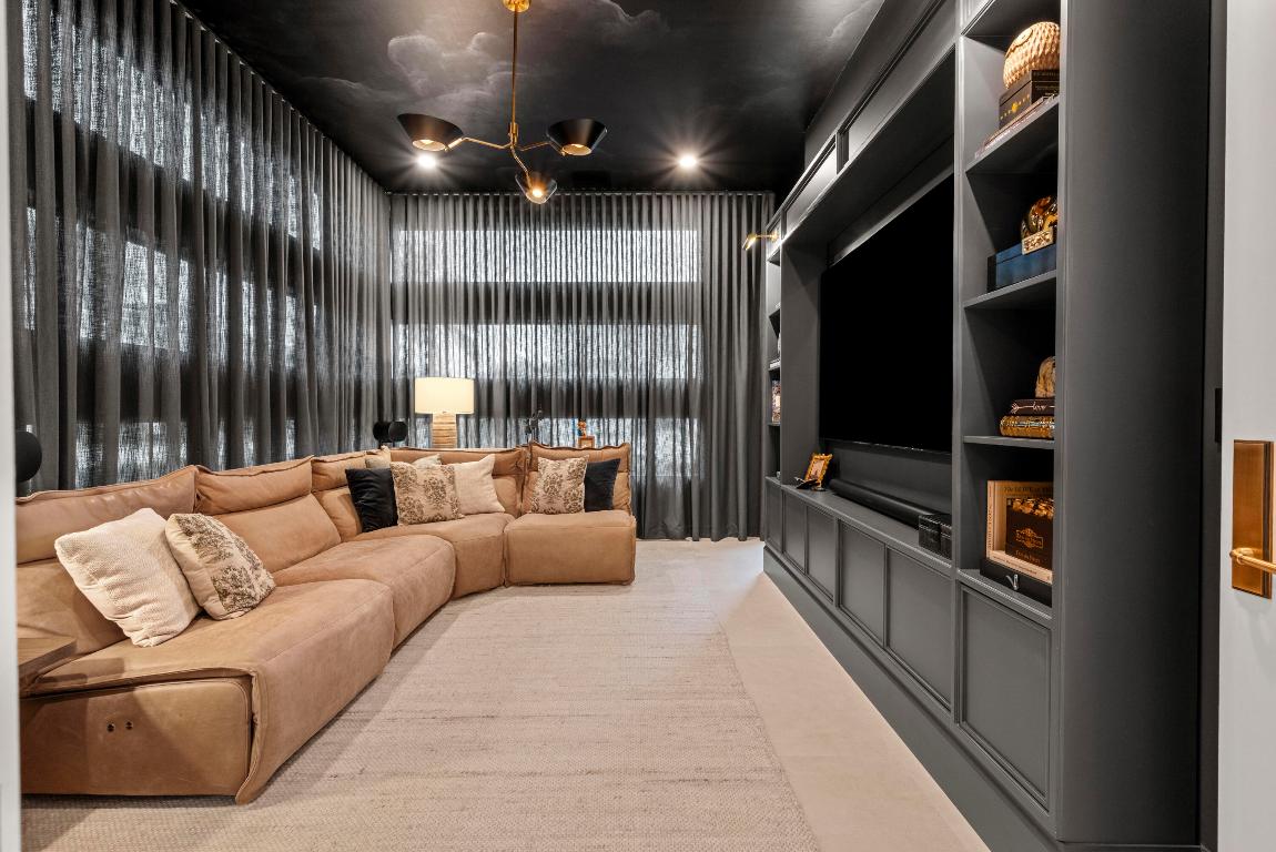 401 NE 2nd Boca Raton, FL 33432