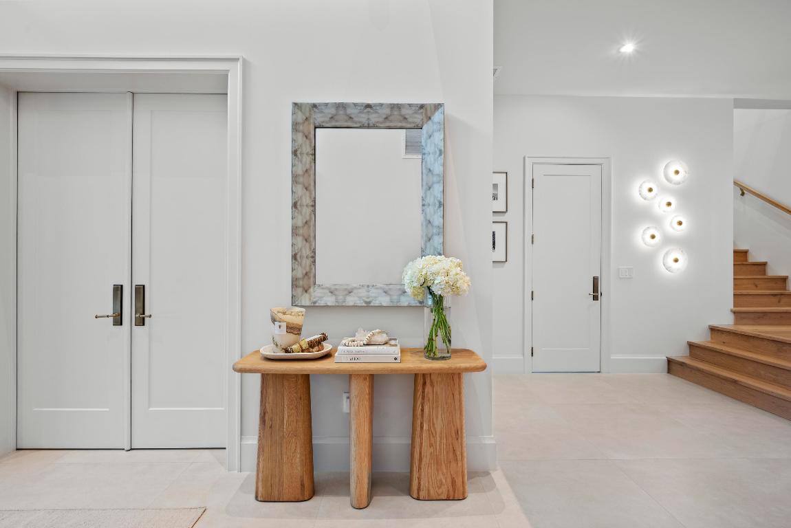 401 NE 2nd Boca Raton, FL 33432