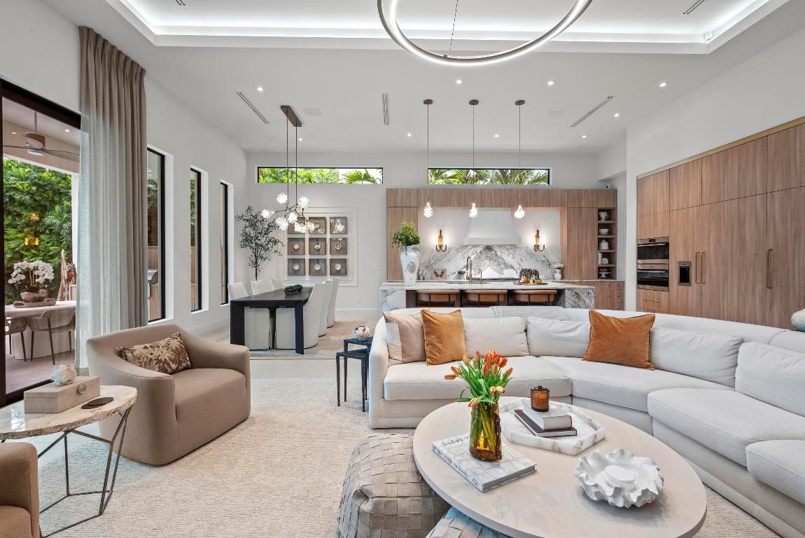 401 NE 2nd Boca Raton, FL 33432