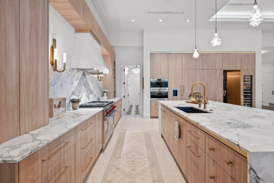 401 NE 2nd Boca Raton, FL 33432