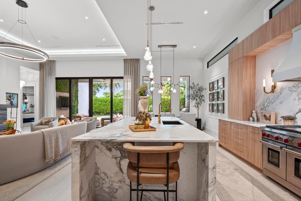 401 NE 2nd Boca Raton, FL 33432