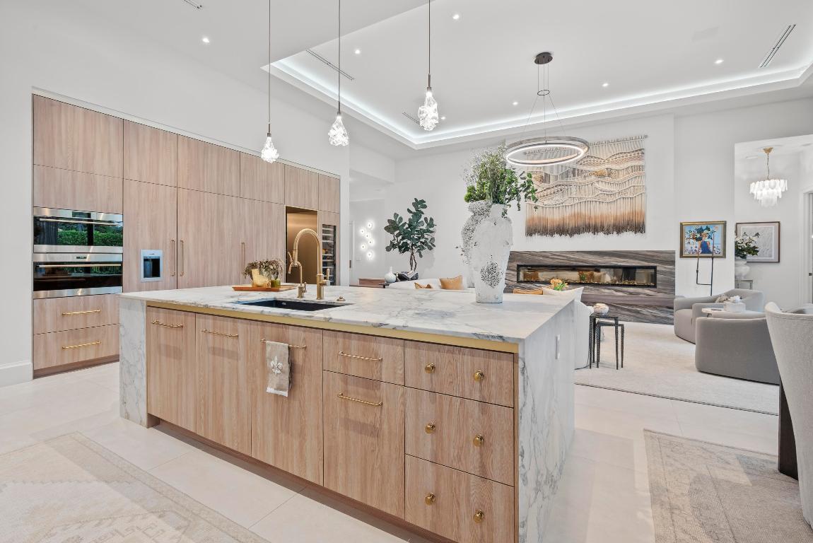 401 NE 2nd Boca Raton, FL 33432