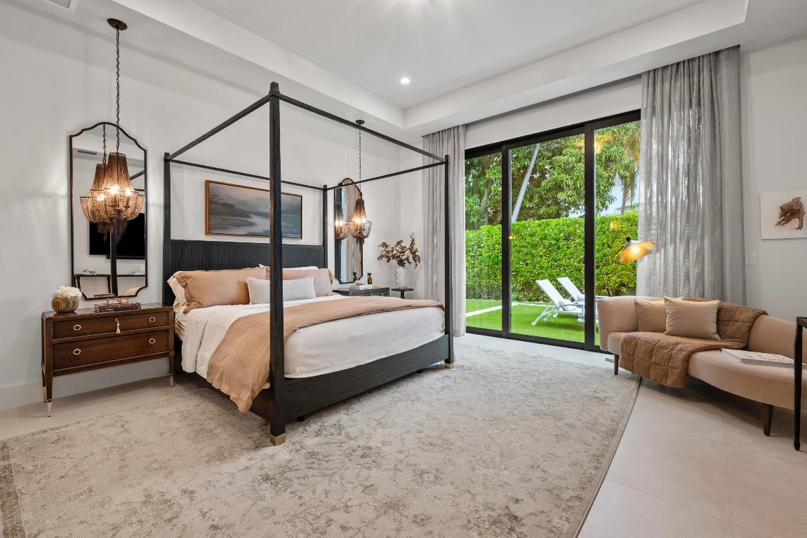 401 NE 2nd Boca Raton, FL 33432