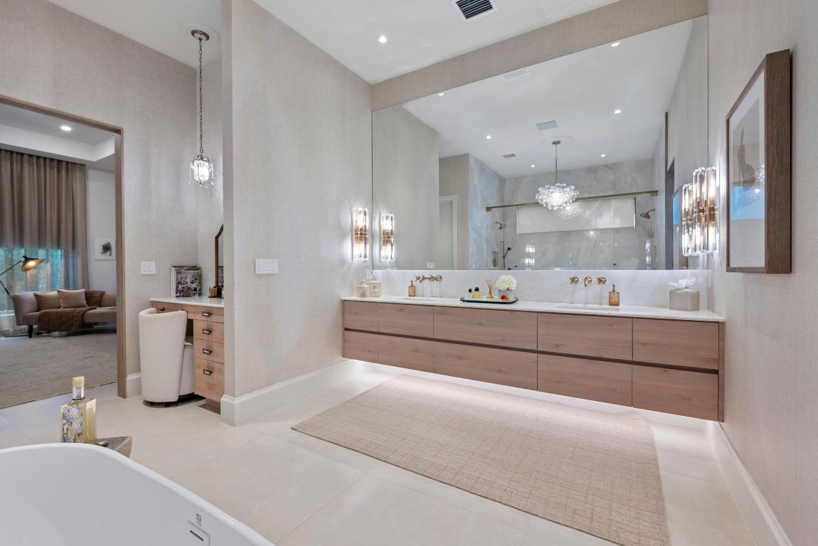 401 NE 2nd Boca Raton, FL 33432