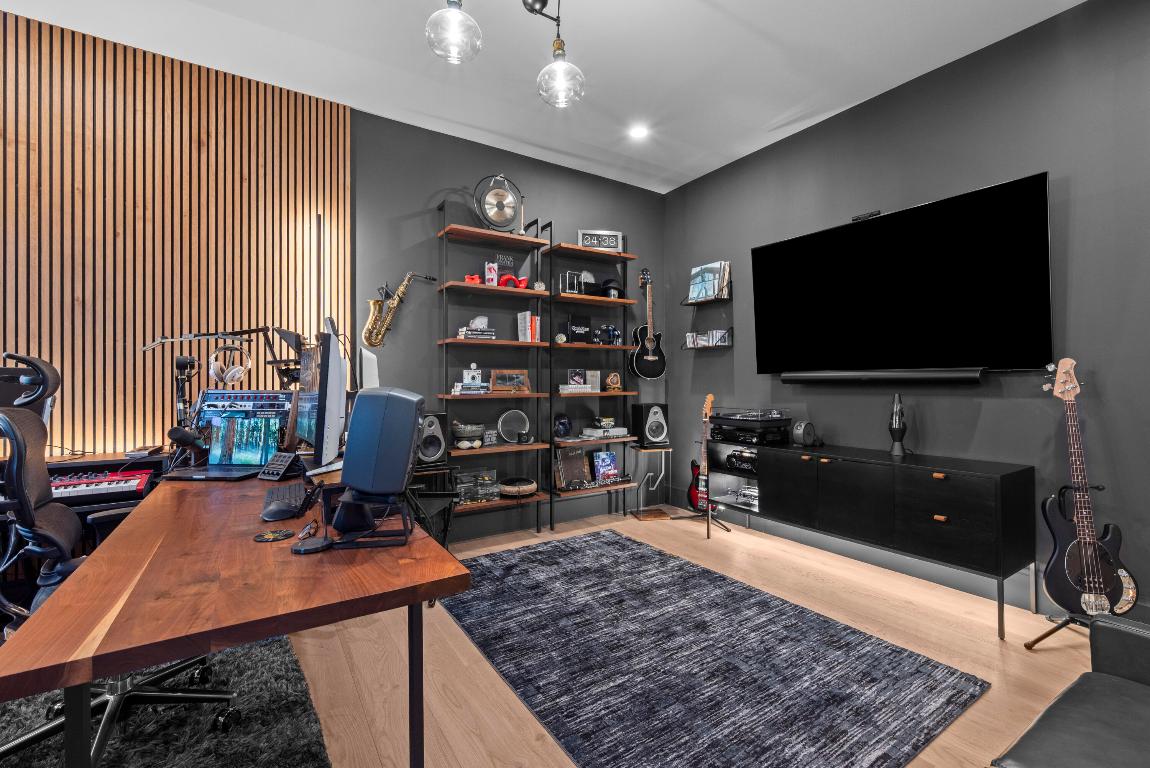 401 NE 2nd Boca Raton, FL 33432