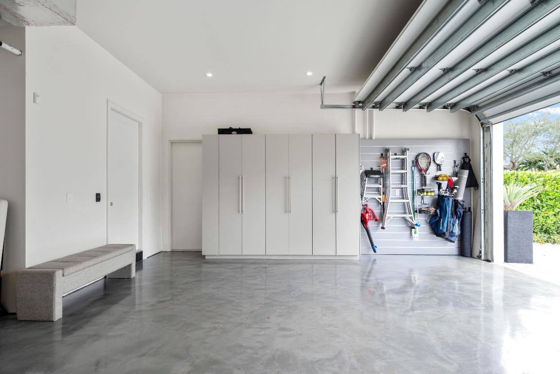 401 NE 2nd Boca Raton, FL 33432