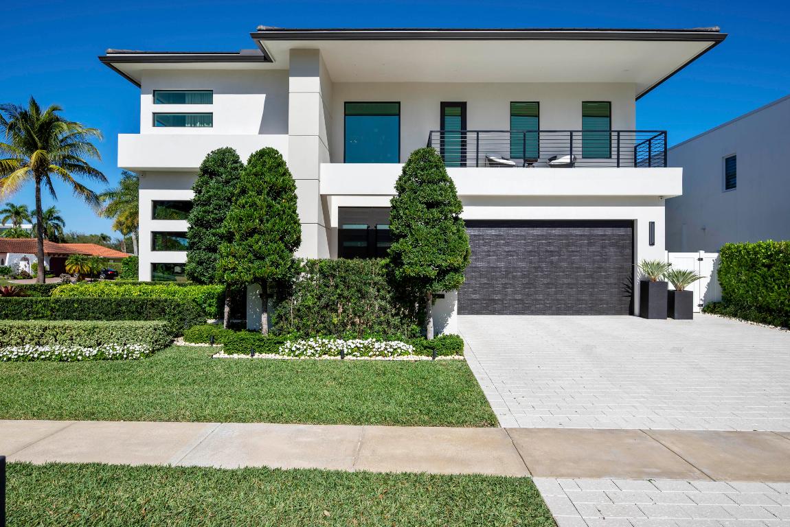 401 NE 2nd Boca Raton, FL 33432