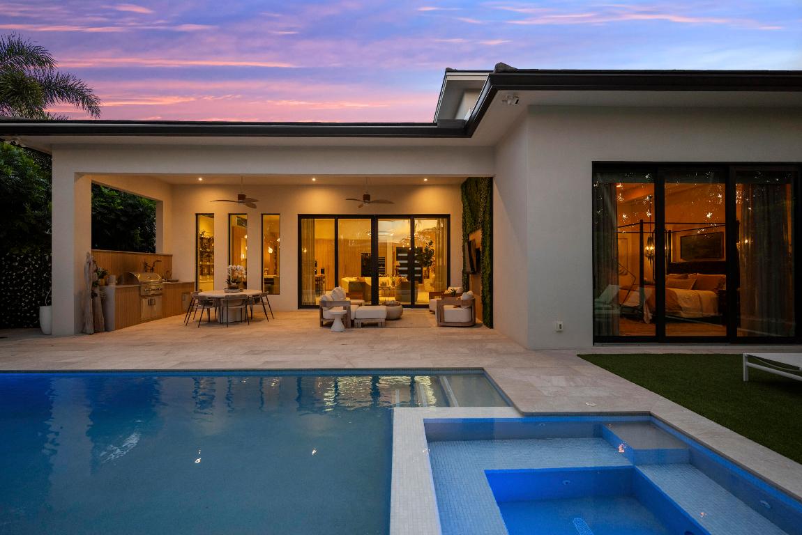 401 NE 2nd Boca Raton, FL 33432