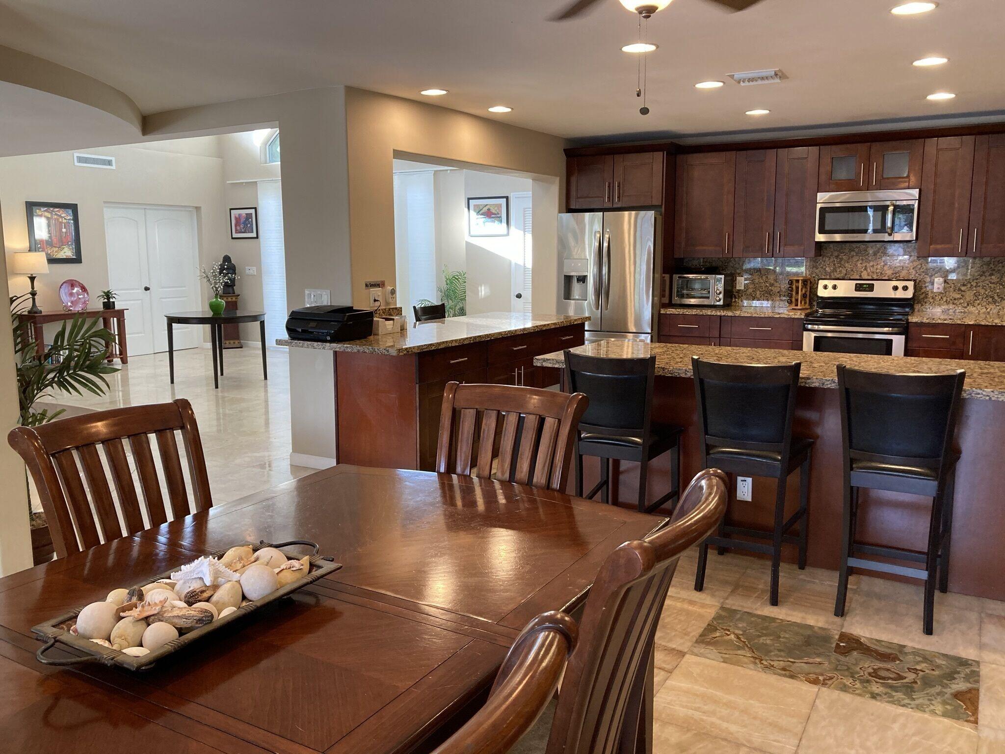 2740 NE 10th Pompano Beach, FL 33062