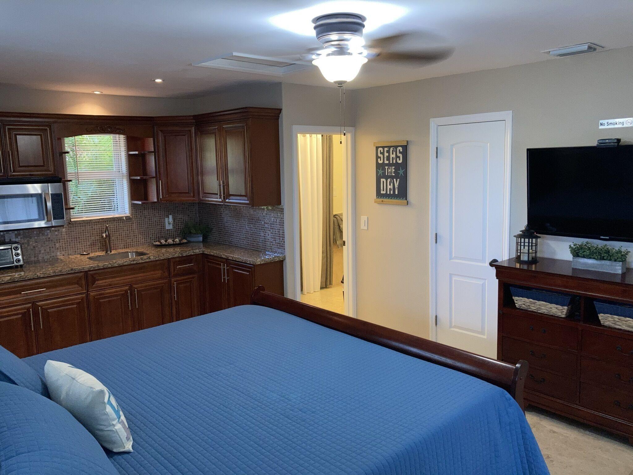 2740 NE 10th Pompano Beach, FL 33062