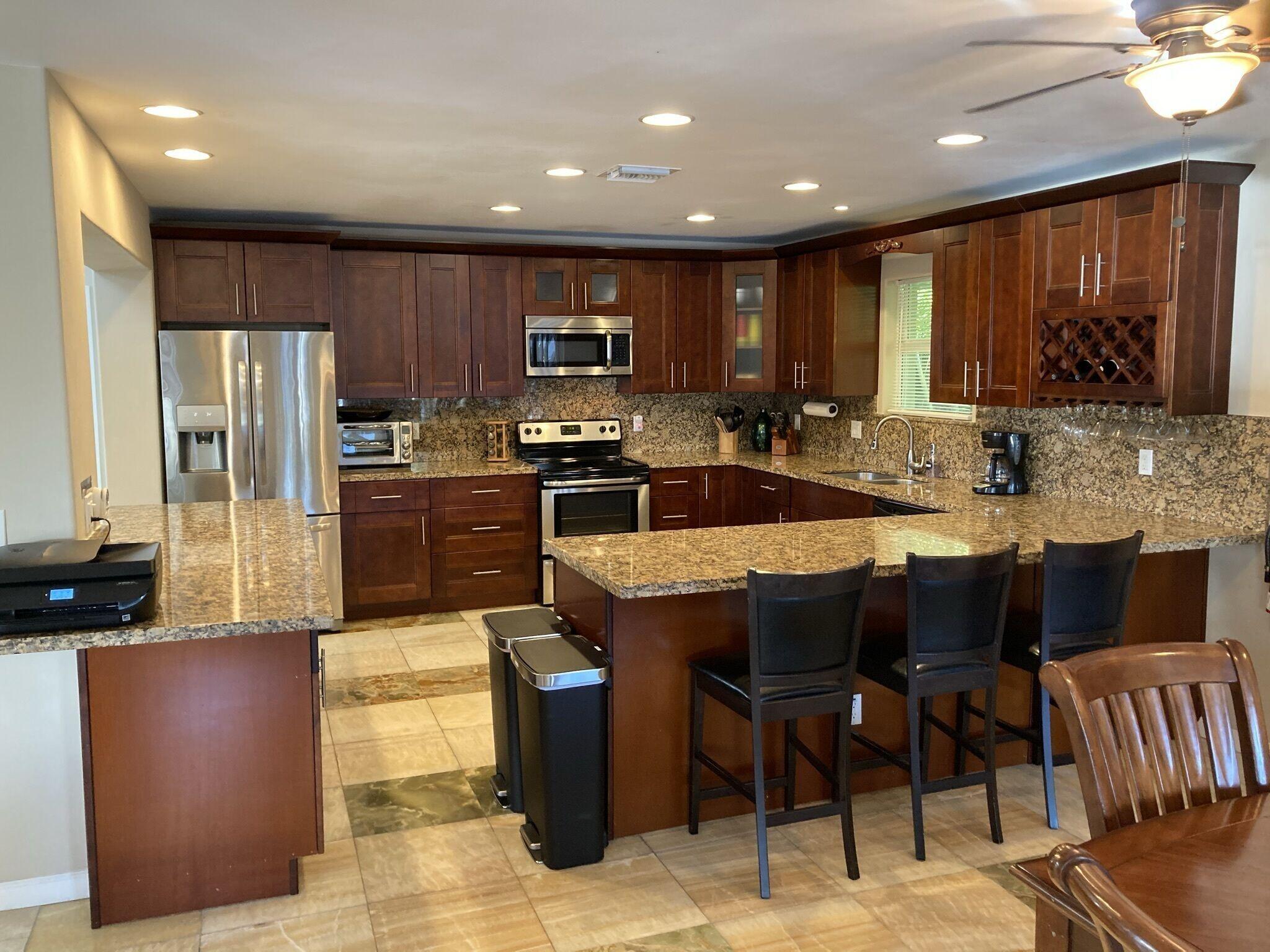 2740 NE 10th Pompano Beach, FL 33062