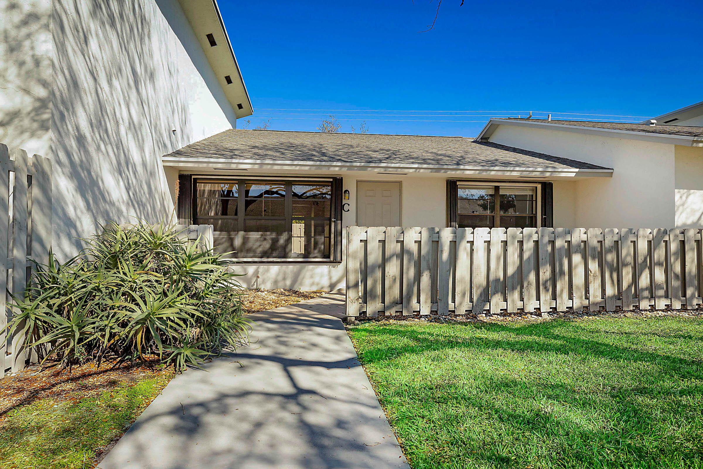 431 Jupiter Lks #2131c Jupiter, FL 33458