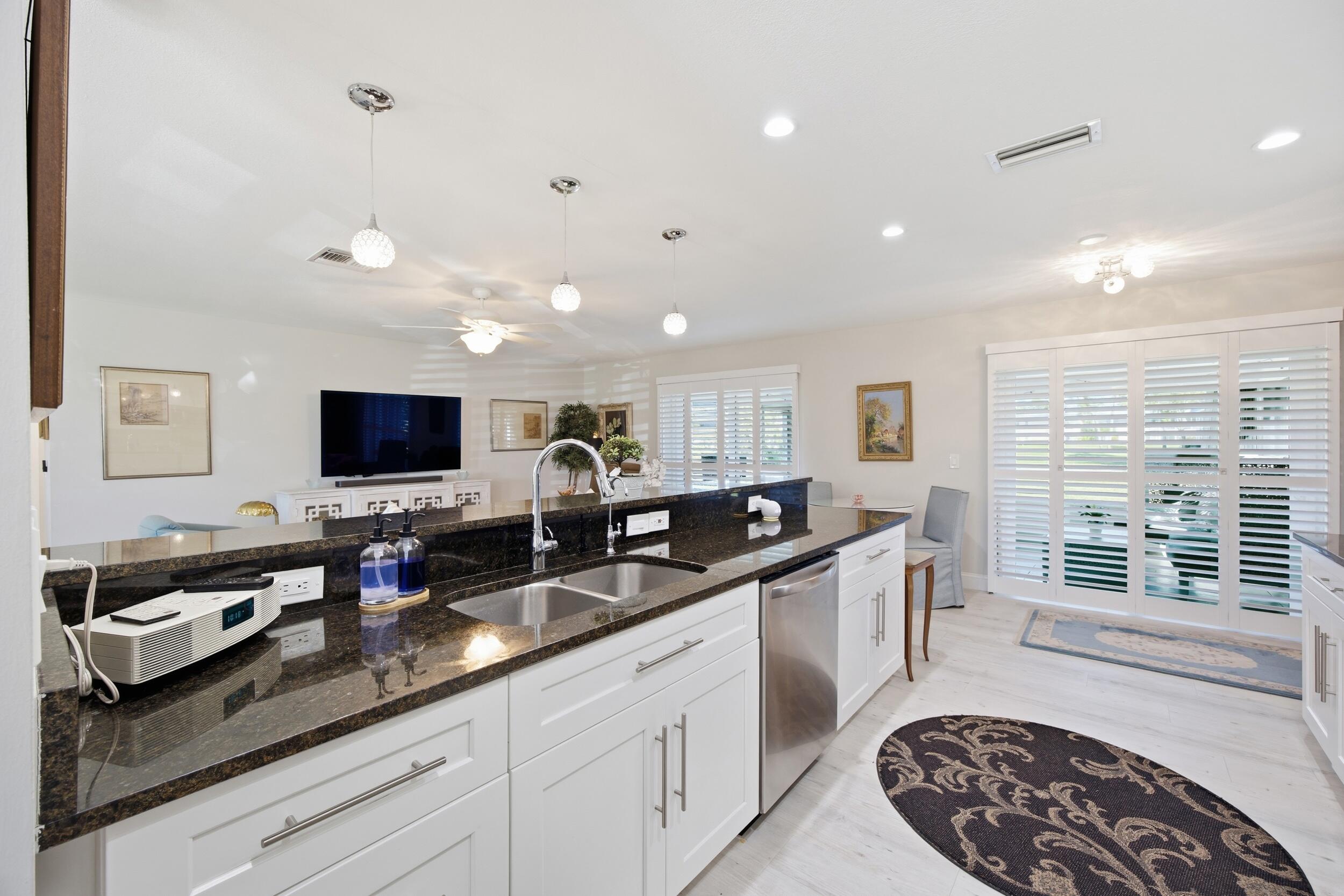 9461 SE Little Clb Jupiter, FL 33469