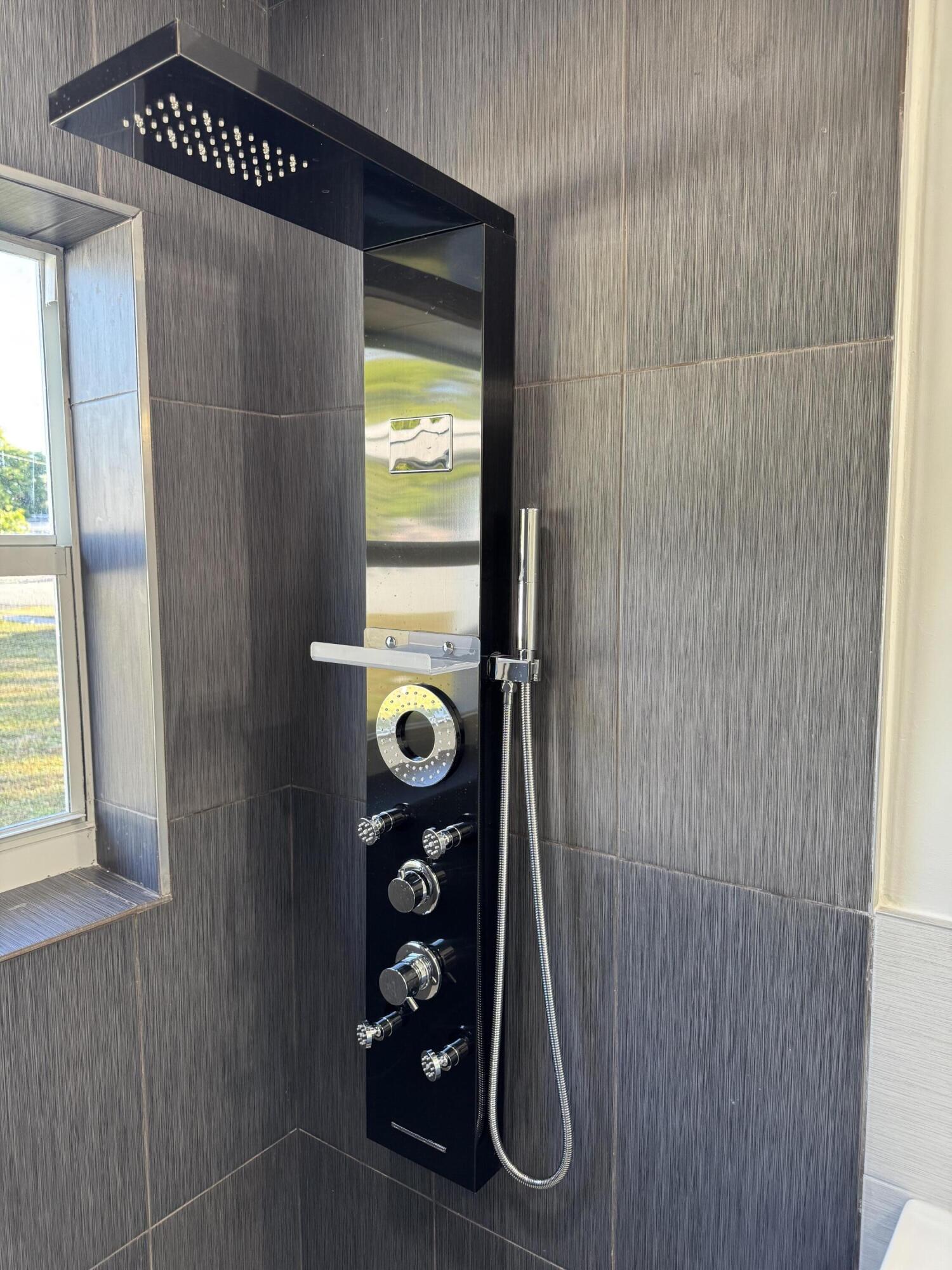 1901 NW 3rd Fort Lauderdale, FL 33311