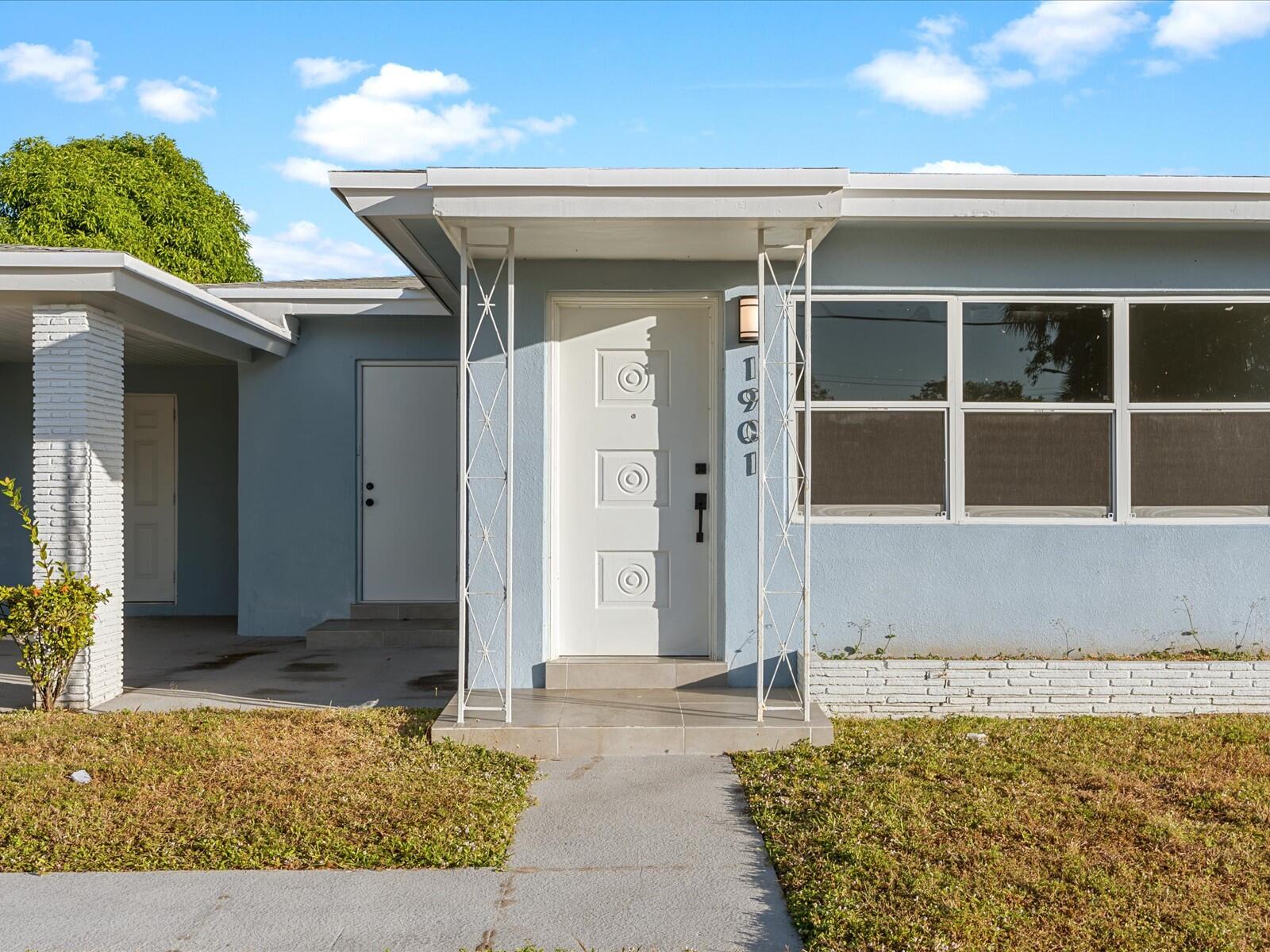 1901 NW 3rd Fort Lauderdale, FL 33311