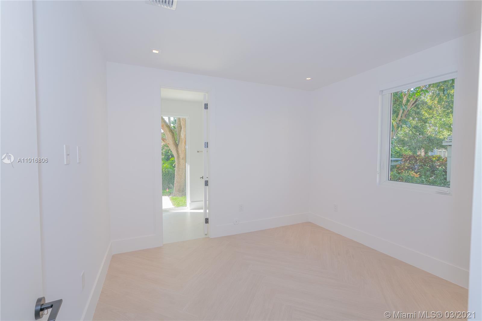 3510 Segovia St #3510 Coral Gables, FL 33134