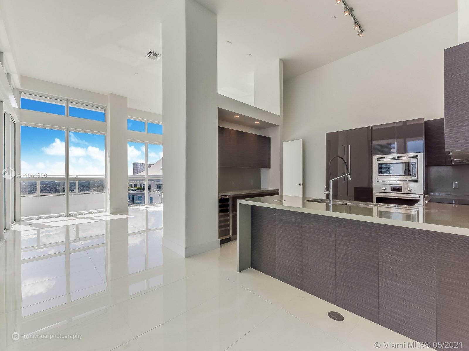 1080 Brickell Ave #4401