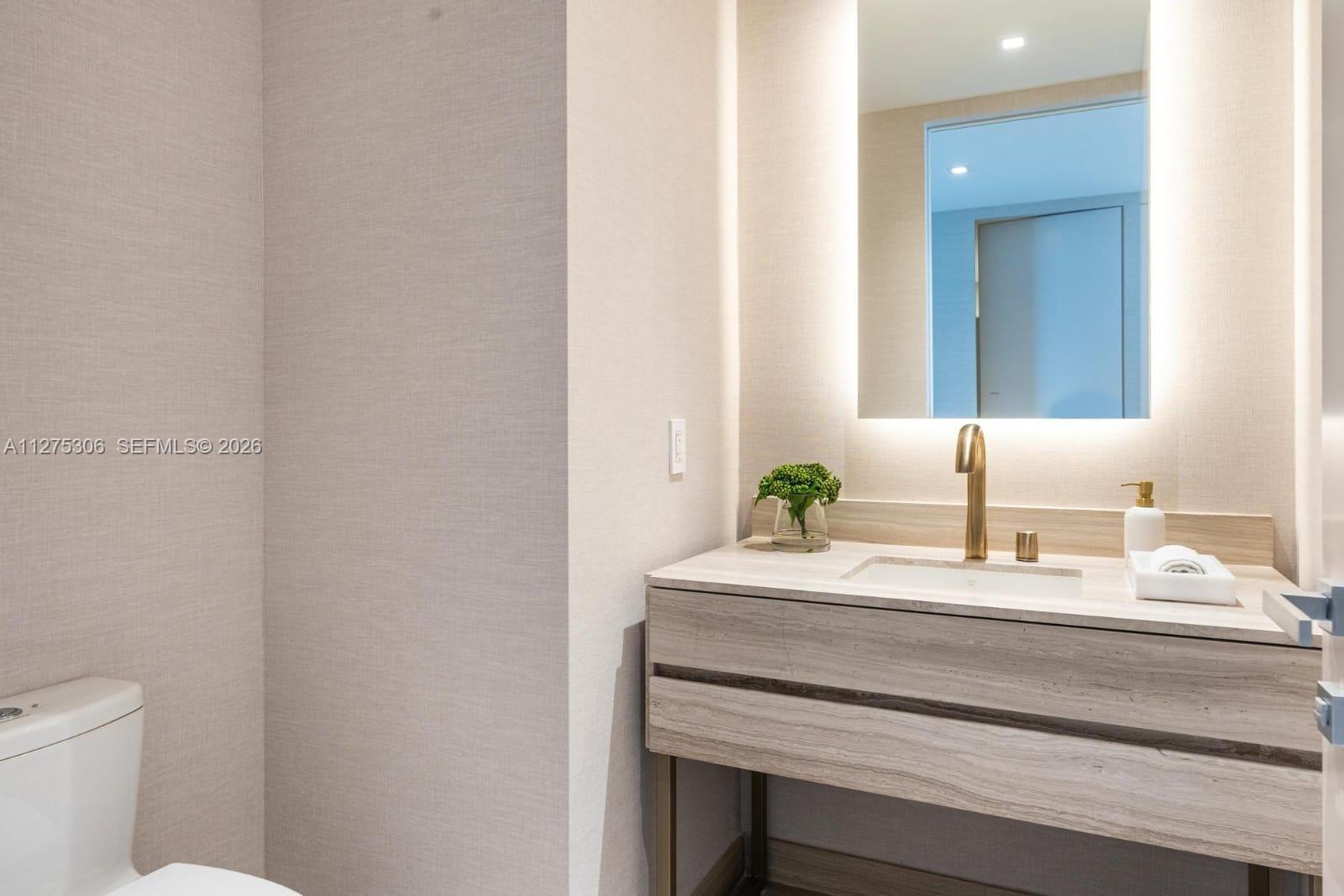 18975 E Collins Ave #3802 Sunny Isles Beach, FL 33160