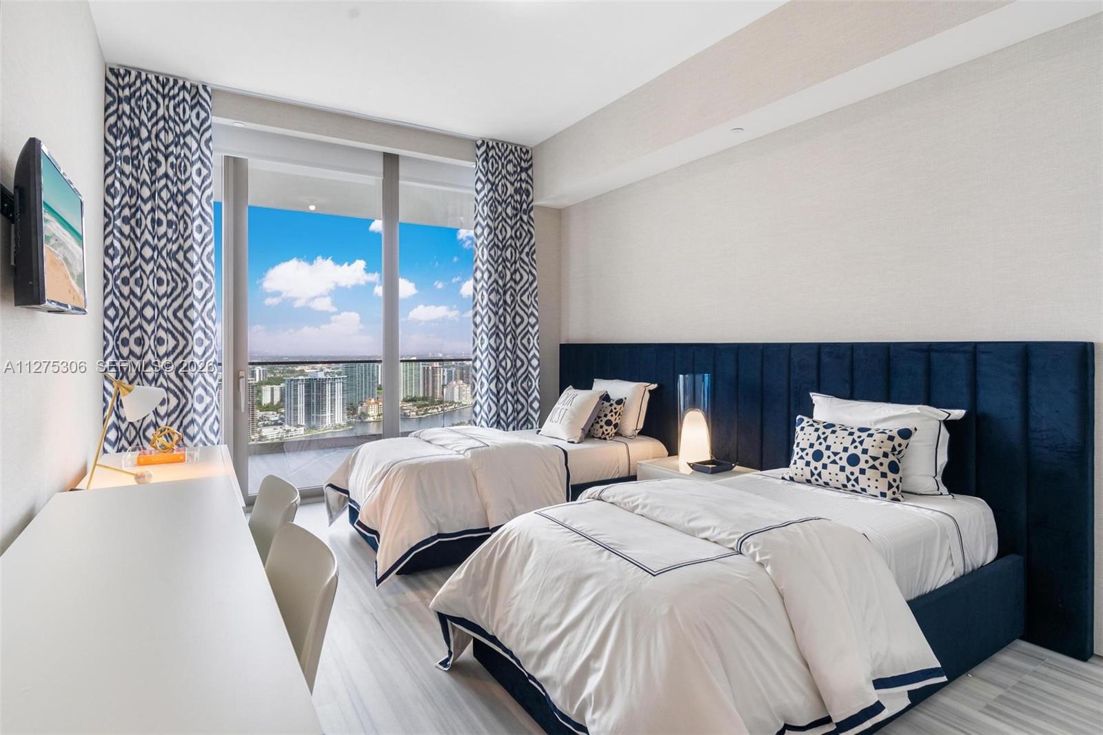 18975 E Collins Ave #3802 Sunny Isles Beach, FL 33160